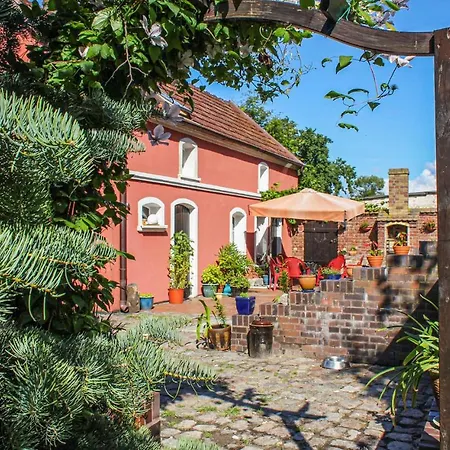 Tatil Evi Lovely In Nowe Warpno